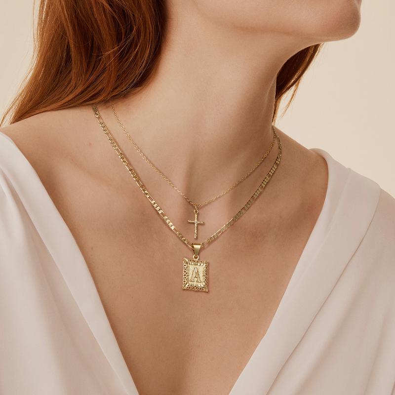 Set de 2 Collares 14K con Inicial y Cruz