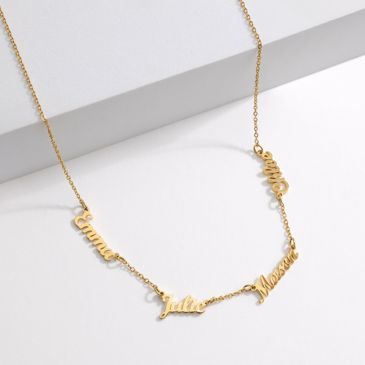Collar Dainty Tiny con Múltiples Nombres
