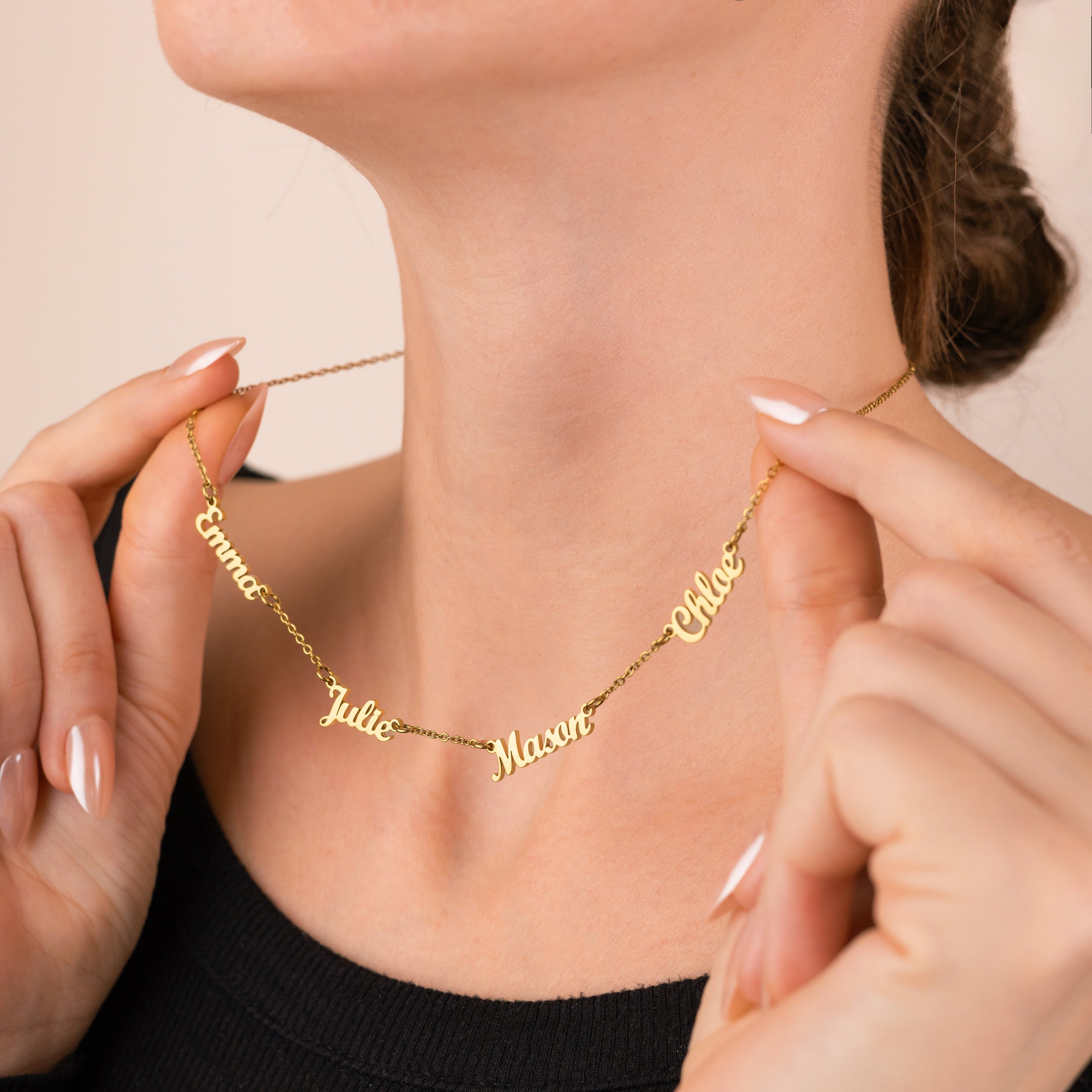Collar Dainty Tiny con Múltiples Nombres
