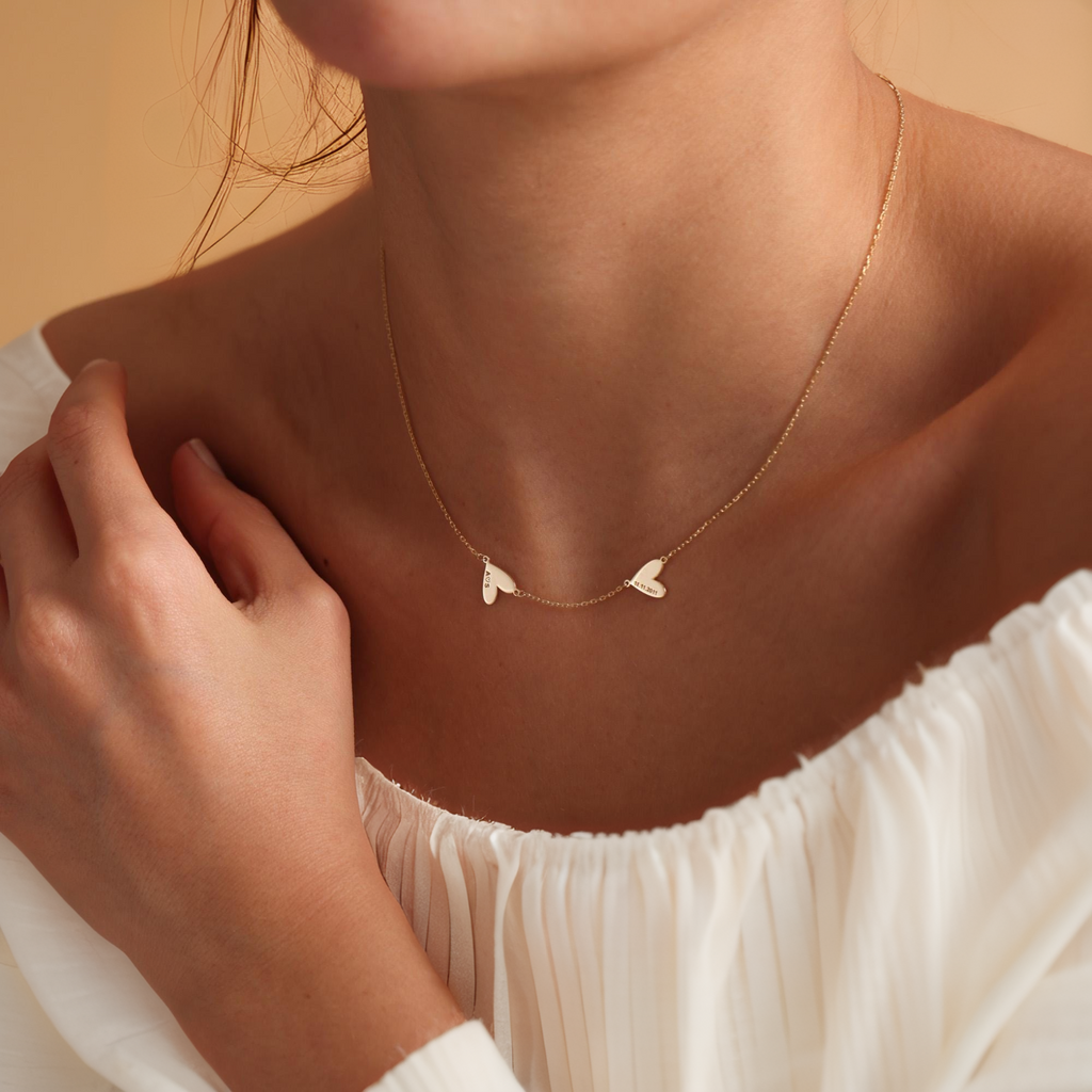 Collar Personalizado con Nombres en Formas de Corazón