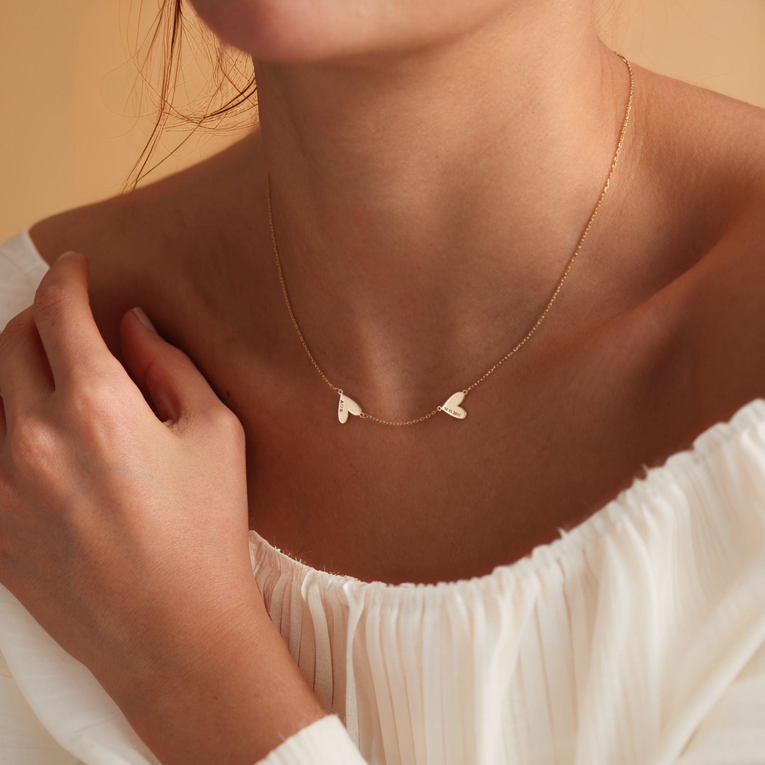 Collar Personalizado con Nombres en Formas de Corazón