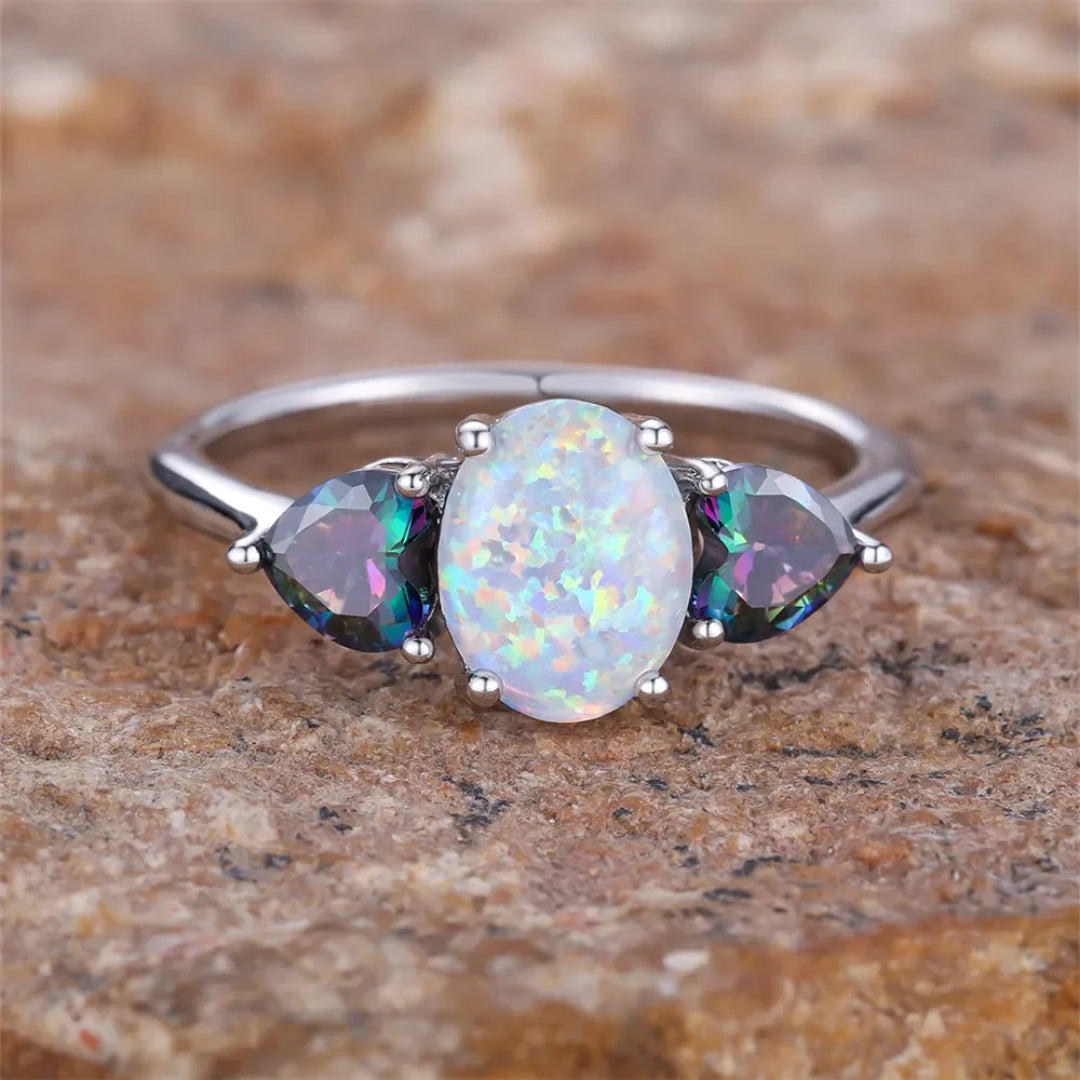 Anillo Boho de Ópalo Blanco