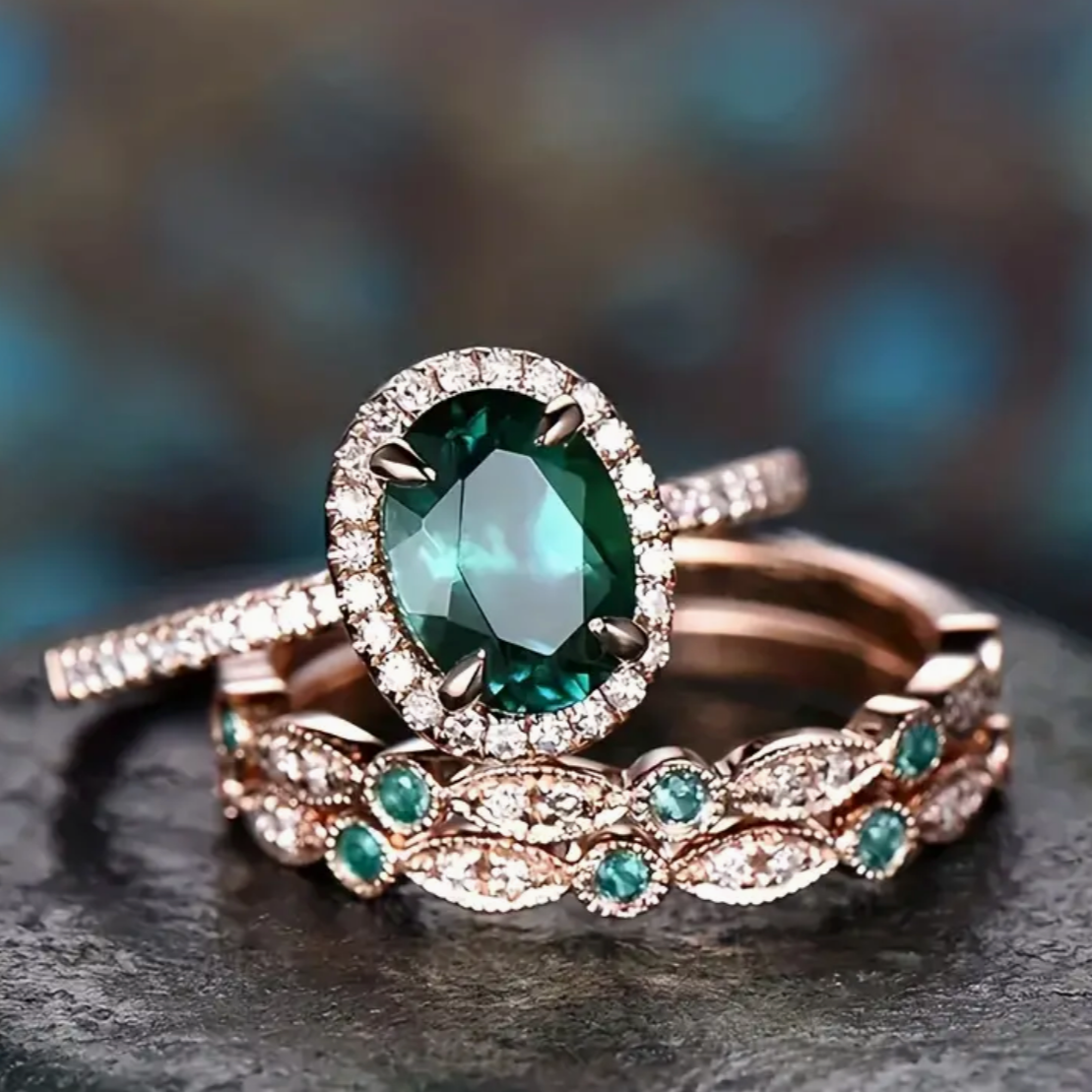 Anillo Vintage de Zirconia Verde en Oro Rosa