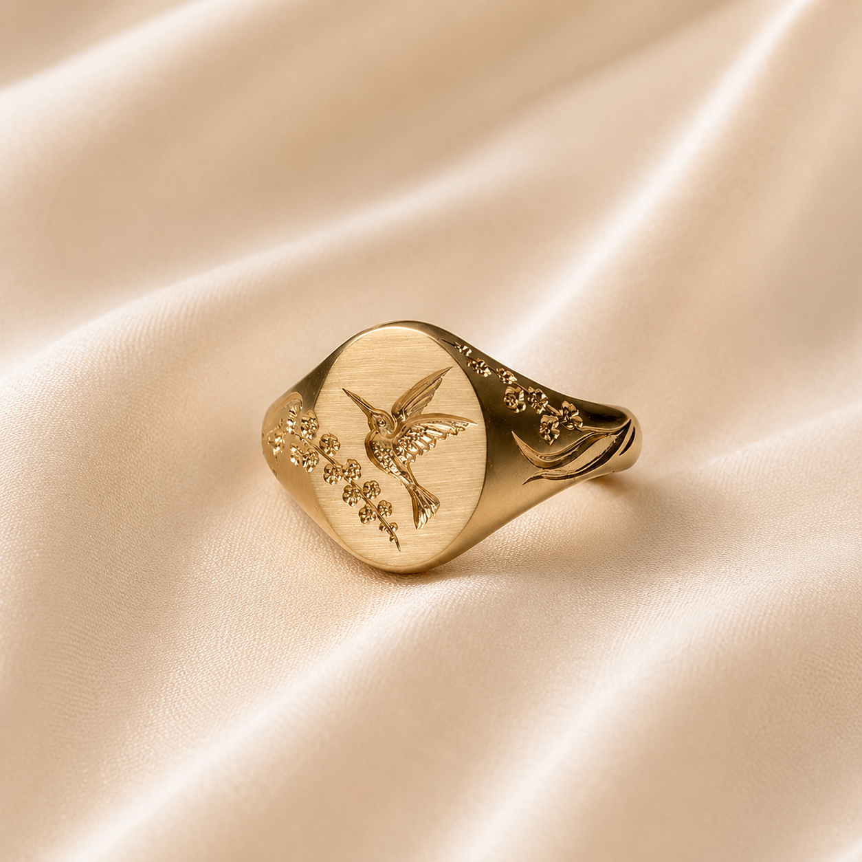 Anillo Sello Vintage con Colibrí