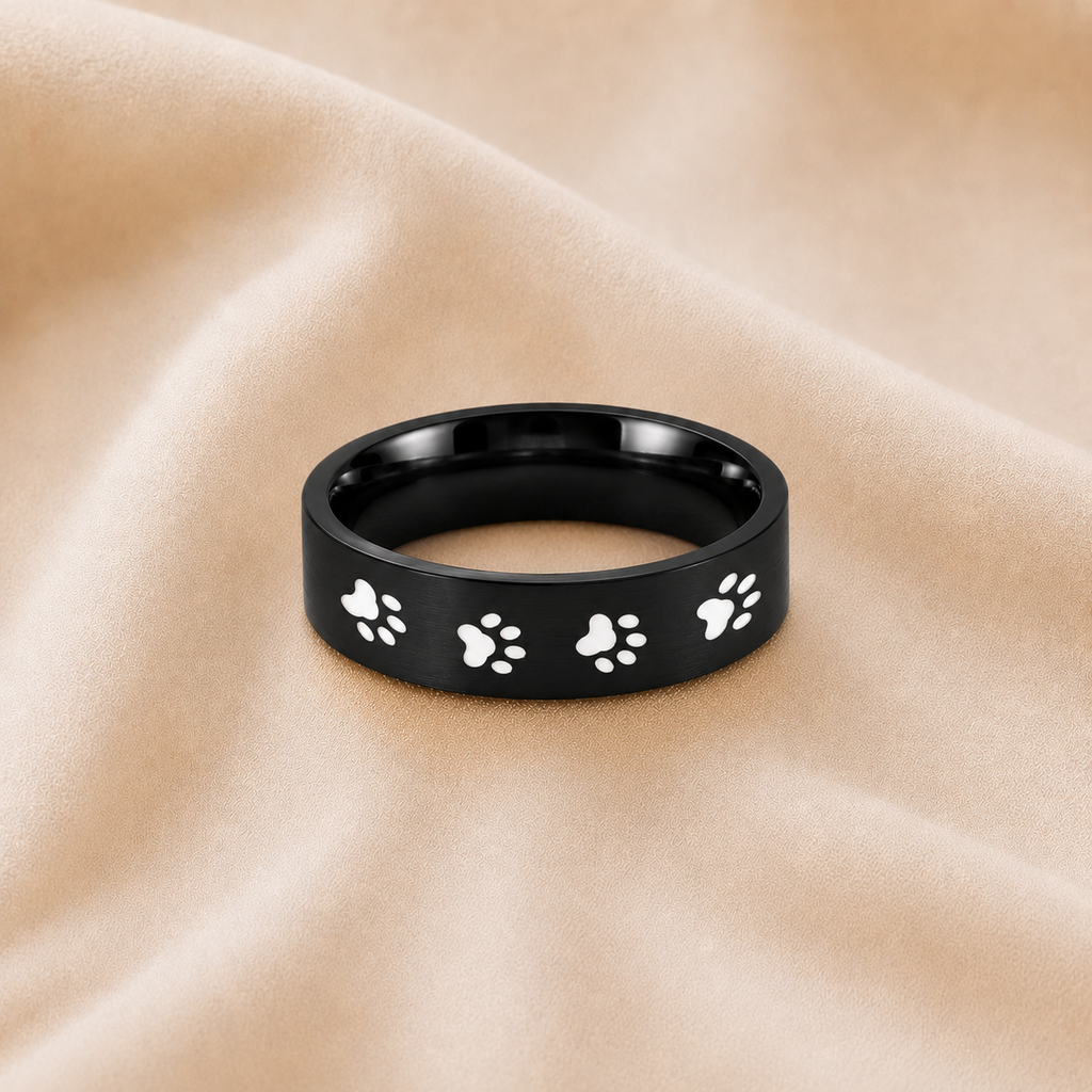 Anillo de Huella de Patas Hecho a Mano en Acero Inoxidable