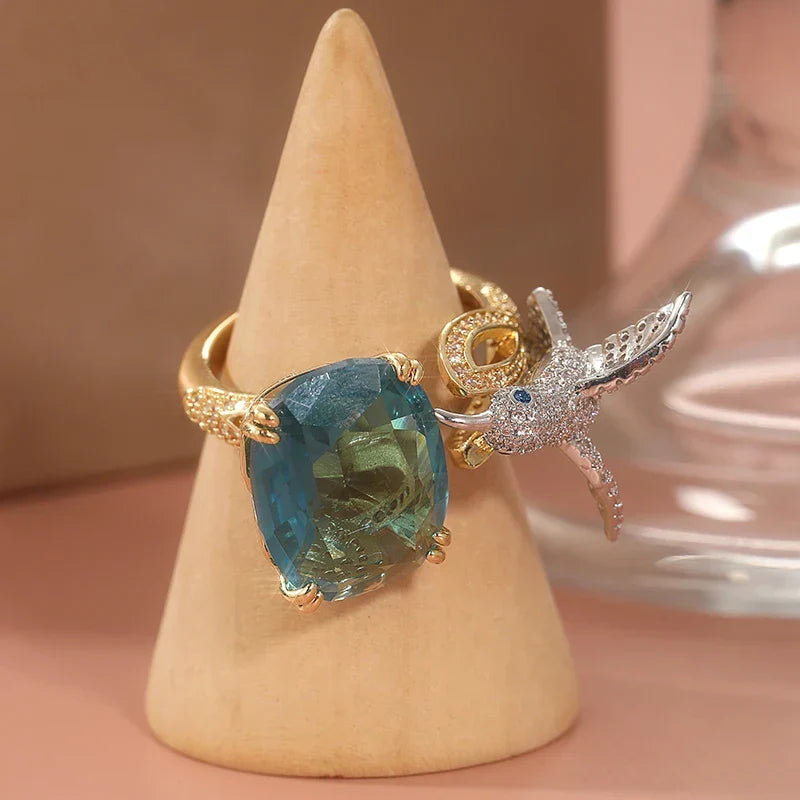 Anillo Ajustable de Colibrí Color Aguamarina