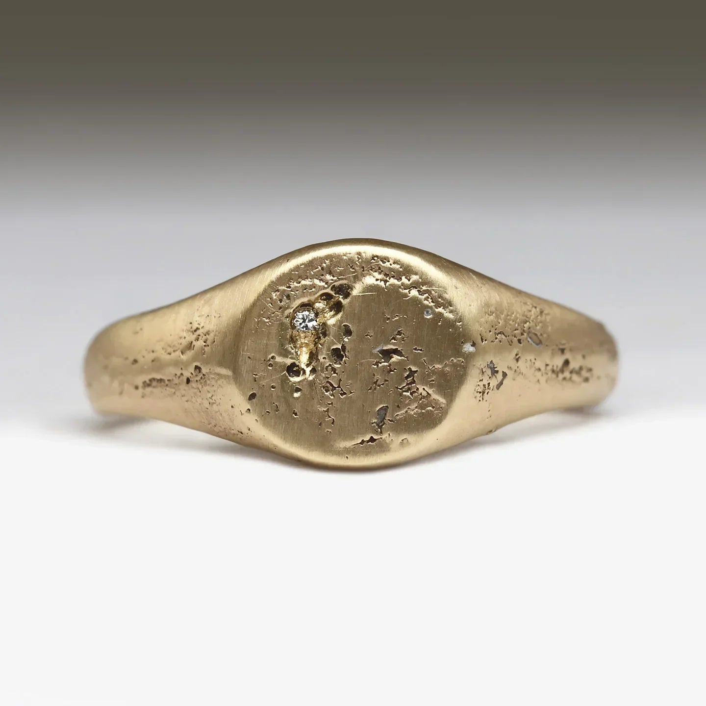 Anillo Vintage de Sello Dorado