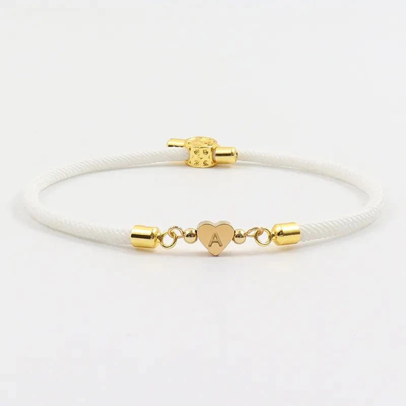 Pulseras Ajustables con Inicial en Forma de Corazón 1+1 Gratis