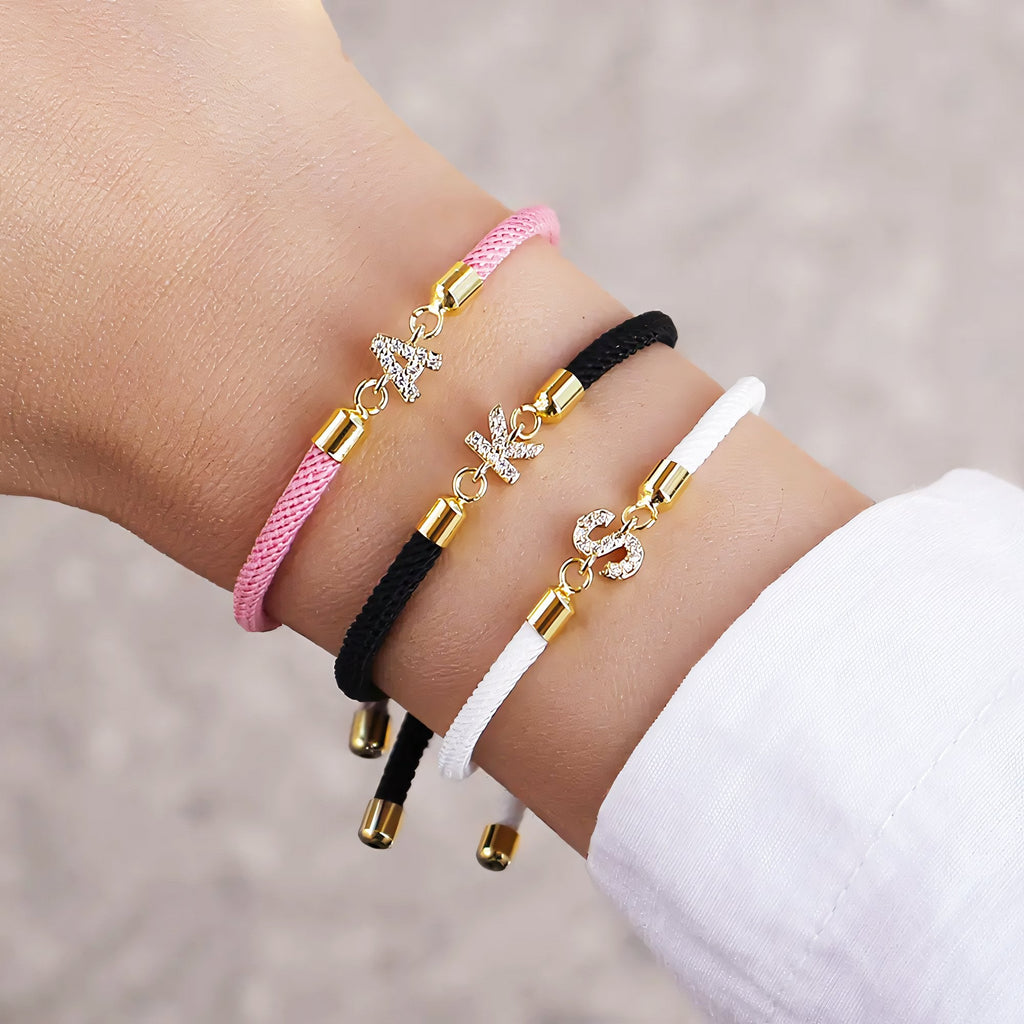 Pulseras Ajustables con Iniciales 1+1 Gratis