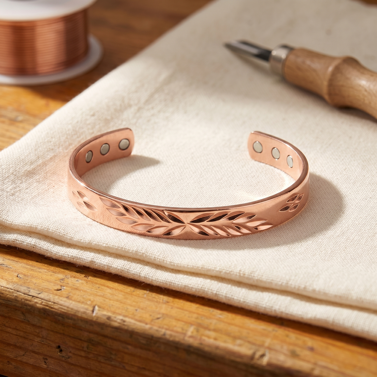 Orfebre Madrid - Pulsera Lunar de Cobre