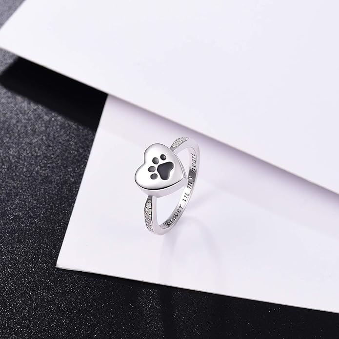 Anillo de Urna con Huella de Pata en Forma de Corazón – Joyería de Conmemoración para Mascotas